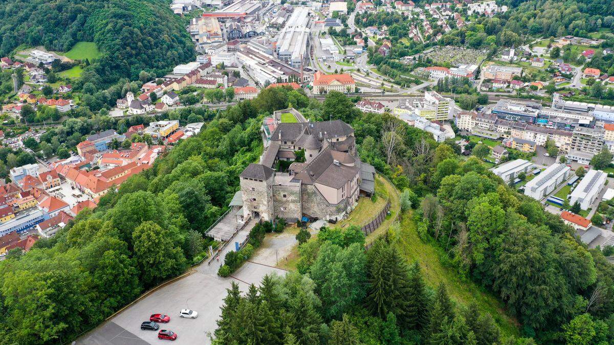 Am 25. und 26. Juni ist die Burg Oberkapfenberg wieder Schauplatz des Ritterfestes