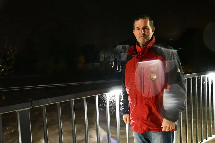 Bezirkshauptmann Klaus Brandner machte sich ein Bild der Lage vor Ort.