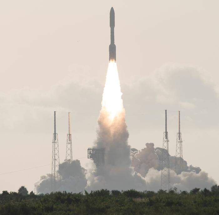 Der Rover hob mit einer Atlas-V-Rakete vom Weltraumbahnhof Cape Canaveral ab