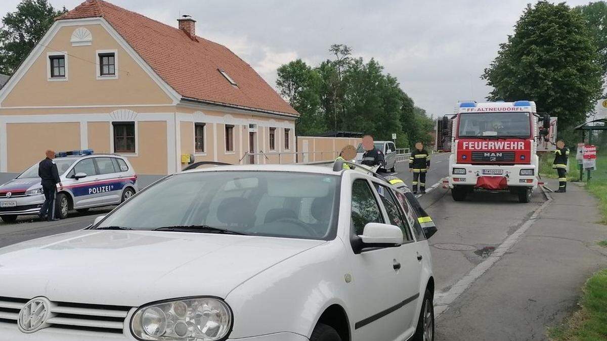 Der Einsatz von Feuerwehr und Polizei dauerte rund eine halbe Stunde