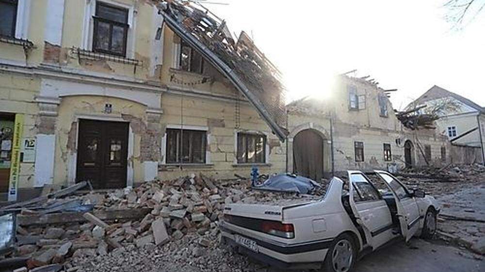 Schwere Schäden durch das Beben, das auch in Österreich stark zu spüren war