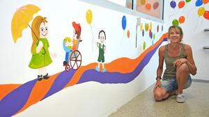 Michaela Knittelfelder-Lang hat die Wände des Gleisdorfer Kindergartens bunt bemalt
