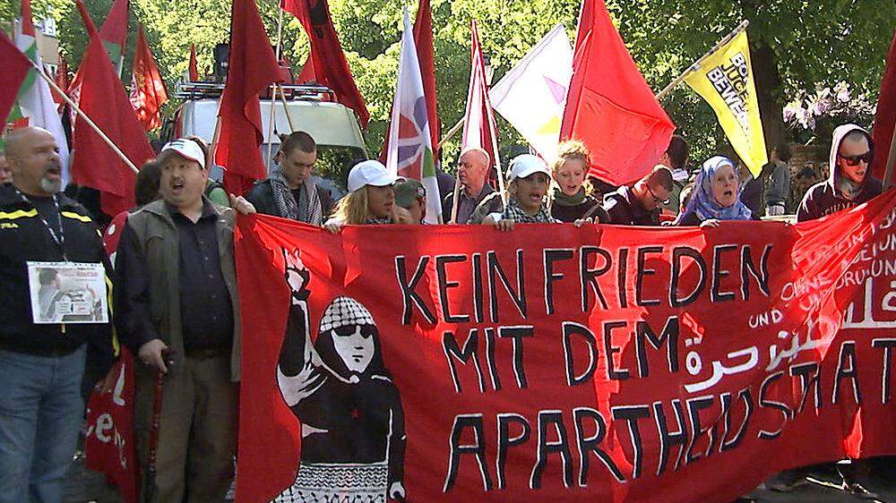 Eine Demo in Berlin gedenkt der palästinensischen Katastrophe Nakba von 1948