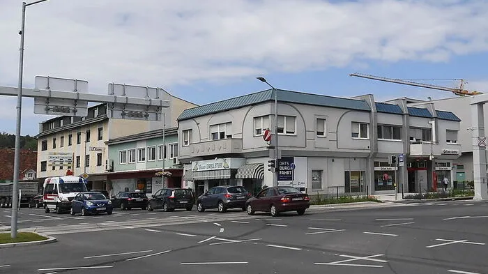 So schaute die Ecke Kapruner-Generator-Straße/Birkfelder Straße in Weiz noch bis Ende Oktober 2018 aus.