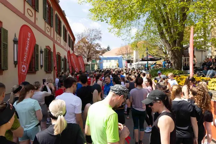 Rund 1.250 Teilnehmerinnen und Teilnehmer sorgten für ein starkes Starterfeld und beste Stimmung.