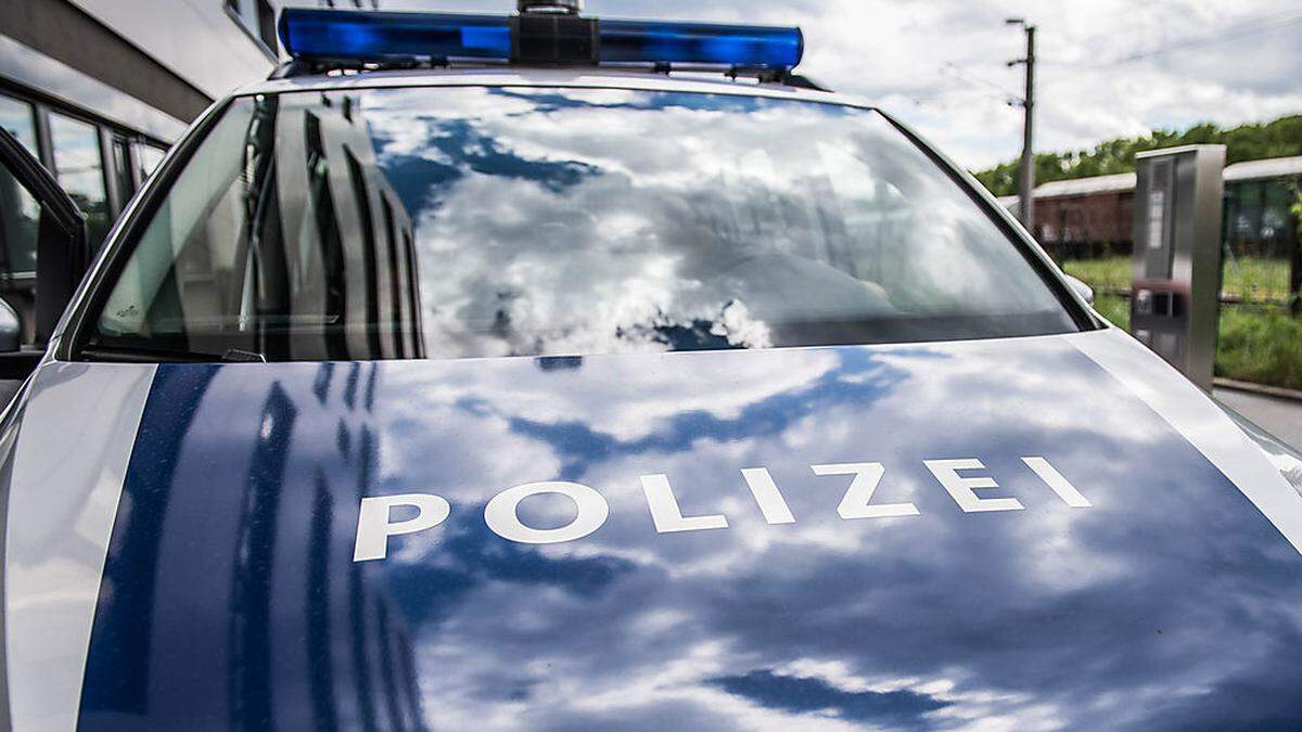 Die Polizei ermittelt in den Betrugsfällen (Symbolbild)