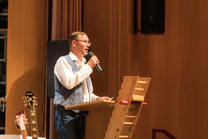 Obmann Roman Hollomey begrüßte im voll besuchten Kulturhaus Knittelfeld die Gäste.