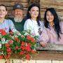 Susanne, Silvia und Joyce buhlen um die Gunst des Osttirolers Piet