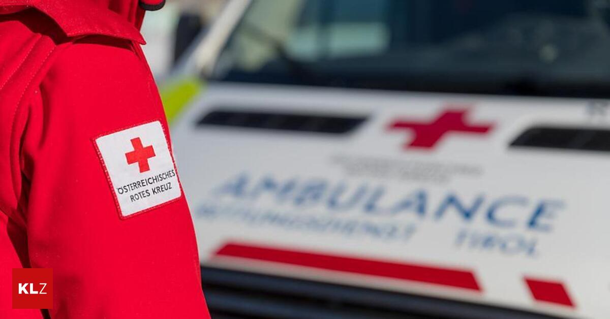 Weizer-Stra-e-Unfall-mit-drei-Pkw-fordert-mehre-Verletzte