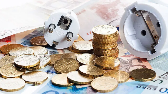 Die exorbitant gestiegenen Strompreise machen den Menschen derzeit massiv zu schaffen