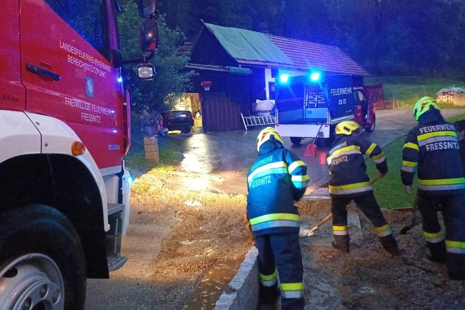 100 Florianis im Einsatz: Feuerwehren kämpften erneut mit Unwettern