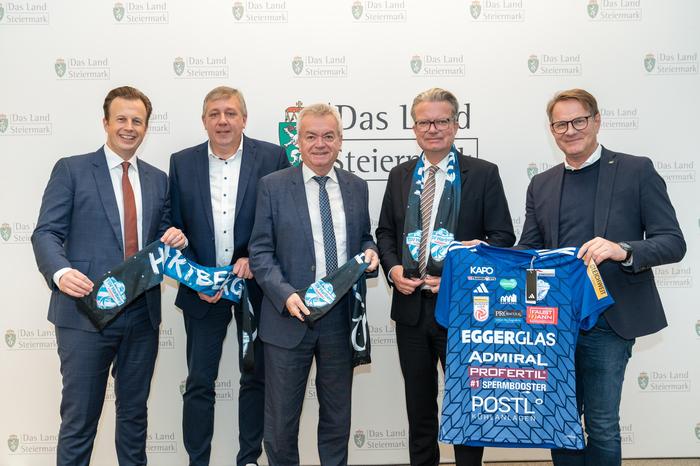 Sportlandesrat Karlheinz Kornhäusl, Obmann Erich Korherr, Landeshauptmannstellvertreter Anton Lang, Landeshauptmann Christopher Drexler und Bürgermeister Marcus Martschitsch 