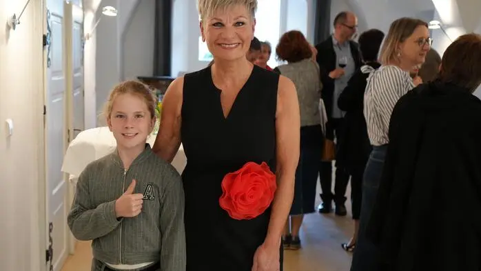 Mit einem Benefizkonzert im Pfarrsaal begeisterte Pianistin Bettina Reiter ihr Publikum.