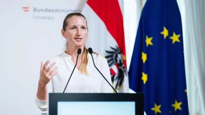 DSN-Direktorin Sylvia Mayer