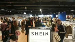 Auch wenn es auf diesem Foto keineswegs danach ausschaut; in Frankreich wird derzeit ein Shein-Verkaufsstopp verhandelt 