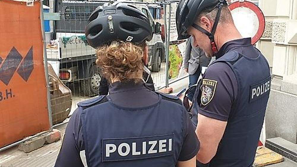Die Fahrradpolizei hat schon erste Strafzettel ausgestellt