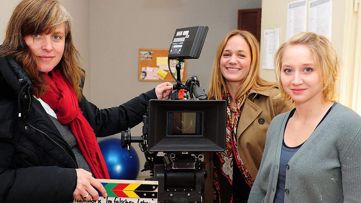 Anna Maria Mühe (rechts) beim Dreh zum TV-Film "Im falschen Leben"