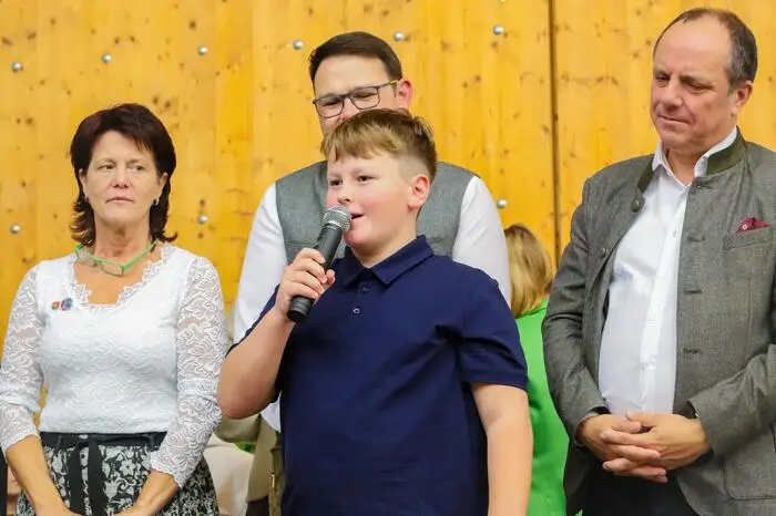 Die Kindergemeinderätinnen und -räte gelobten Fairness, Unvoreingenommenheit und Spaß an ihren Aufgaben.
