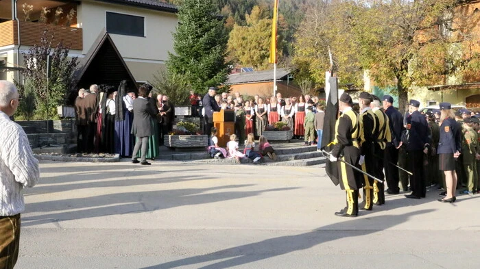 Die Gemeinde St. Georgen am Längsee lud am letzten Oktober-Wochenende zu Ehren der Gefallenen der beiden Weltkriege zur Kriegerdenkmalfeier. 