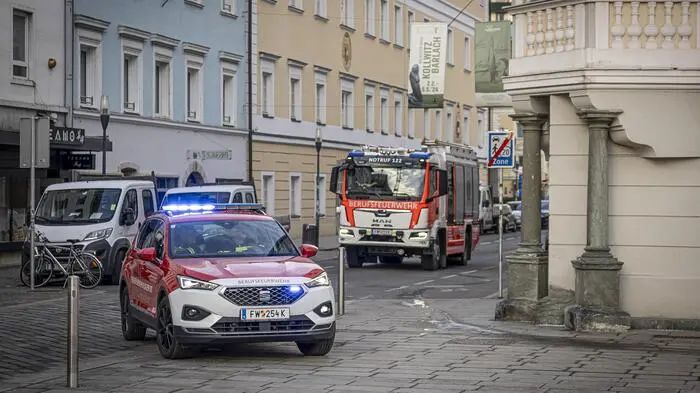 "Großalarm" am Mittwoch am Neuen Platz in Klagenfurt.