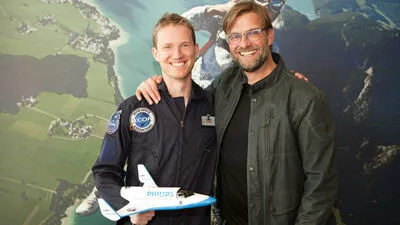 Stefan Janisch (25) mit Chef-Juror Jürgen Klopp