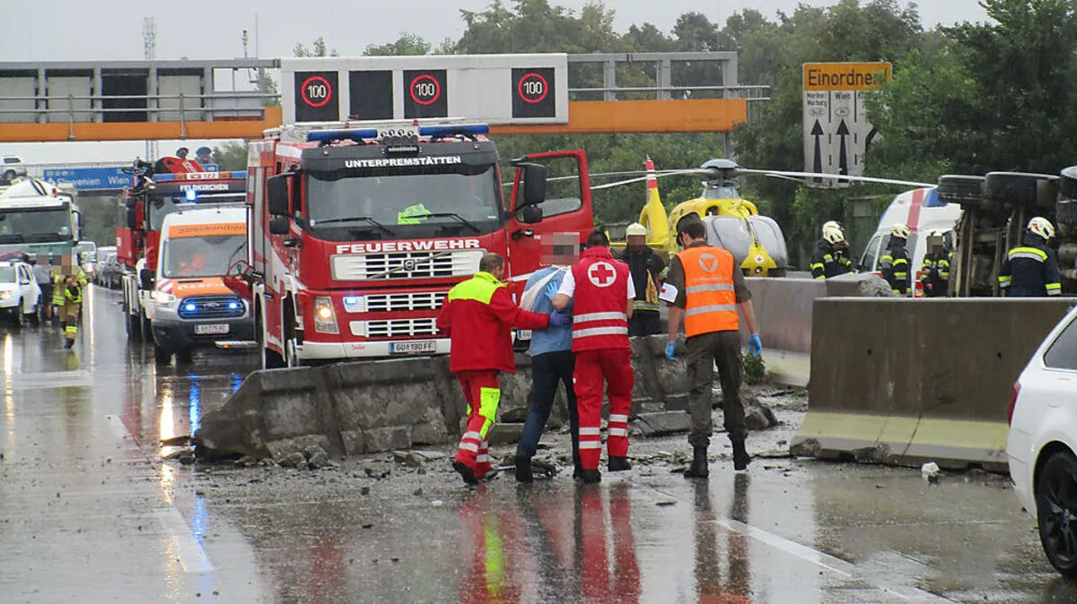 Die Betonleitwände wurden auf die Gegenfahrbahn geschoben