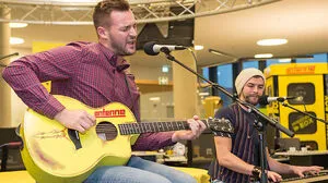 Außergewöhnliches Konzertereignis: Paul Pizzera und Otto Jaus im Antenne-Studio