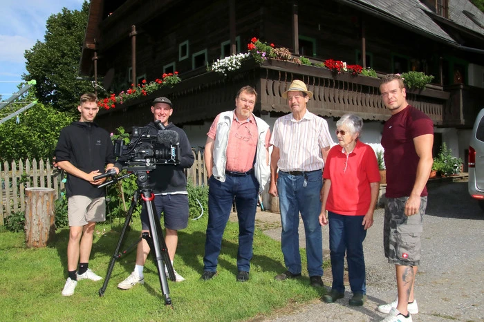 Was das Filmteam um Wolfgang Scherz (Dritter von links) sonst noch festgehalten hat, sieht man auf den weiteren Fotos sowie am Mittwoch, dem 15. März 2023, um 21.05 Uhr auf ORF III.
