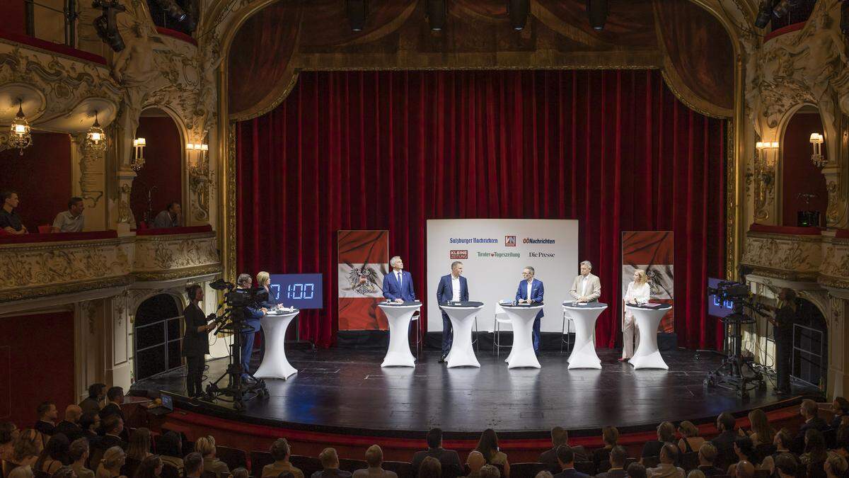 Die Diskussion der Spitzenkandidaten zur Nationalratswahl 2024 im Salzburger Landestheater