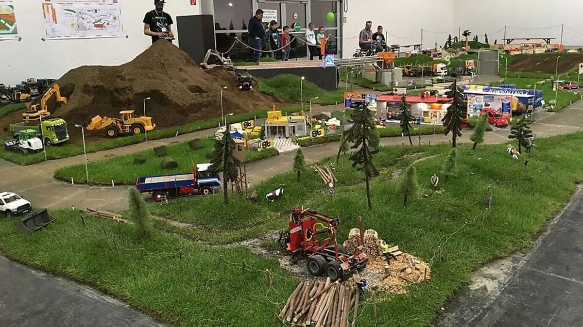 Wo gibt's denn so was? Die "Weststeirische Mini Baustelle" - gesehen auf der Lebensraum-Messe 