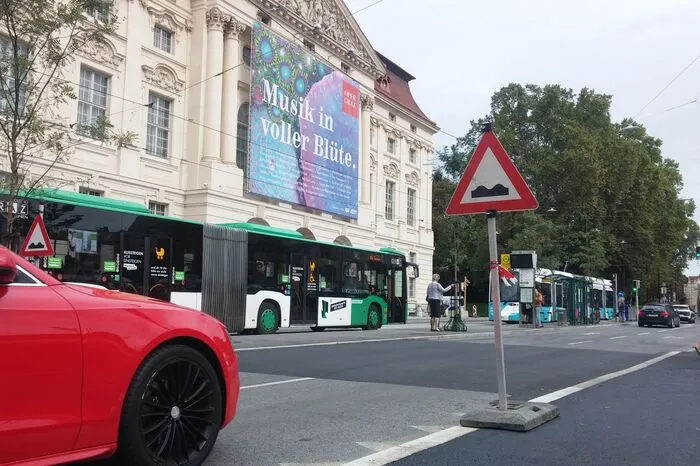...ist damit endgültig Geschichte. Das neue Hupferl bekommt diese Woche noch Haifischzähne.