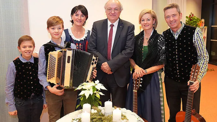 Manuel und Christoph Lobak, Brigitte Stocker, Michael Bünker, Sigrid und Herbert Lobak 