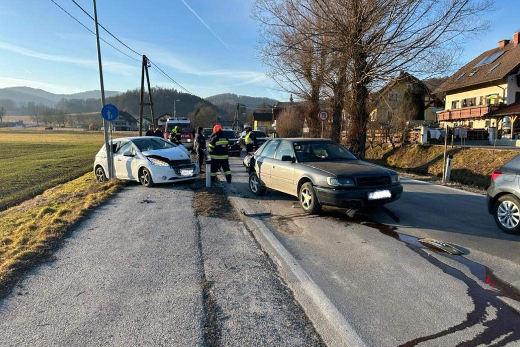 Verkehrsunfall | Zwei Verletzte nach Auffahrunfall in Piber