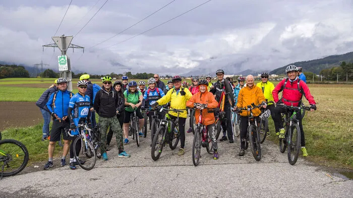 Der erste E-Bike Day der Kleinen Zeitung war ein voller Erfolg. 120 Sportbegeisterte traten von Spittal bis Villach in die Pedale. Sie testeten die E-Bikes und waren begeistert.
