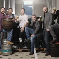 Die Geigenseer-Gesellschafter Reinhard Juffinger, Matthias Fröhleke, Bastian Stolz, Patrick Rainer, Günther Rainer, André Rainer
