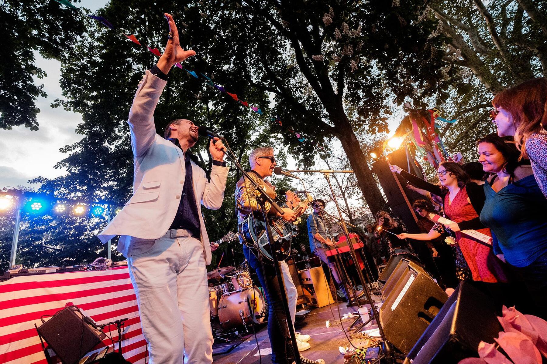 Crowdfunding gestartet: So bunt erblüht der Schlagergarten Gloria wieder am 26. April