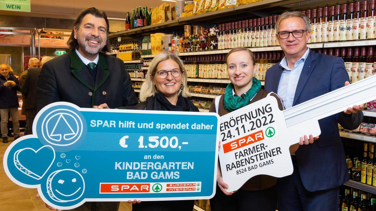 Im Rahmen der Eröffnung wurden 1500 Euro an den Kindergarten Bad Gams gespendet