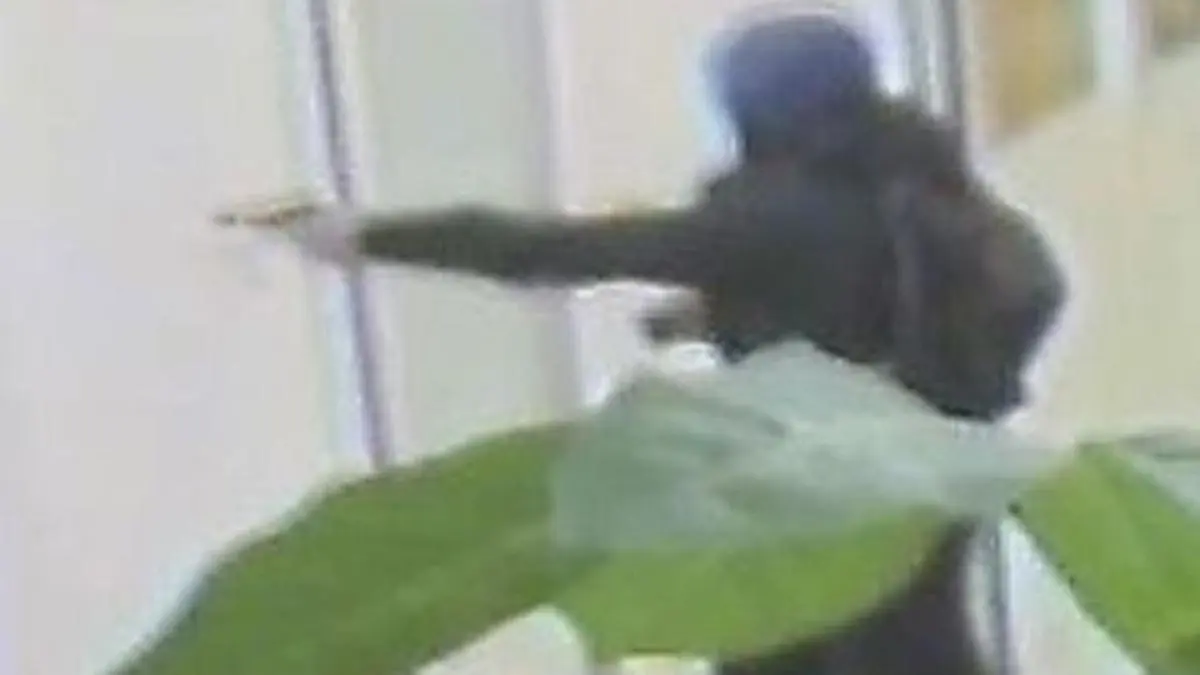 Der 20 bis 25 Jahre alte Mann überfiel im November 2016 die Raika in Schiefling am See