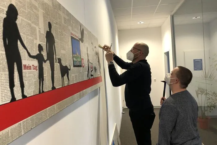 Manuel Bauer und Günter Kaltenegger haben gemeinsam mit "Plo" das  Werk erschaffen.