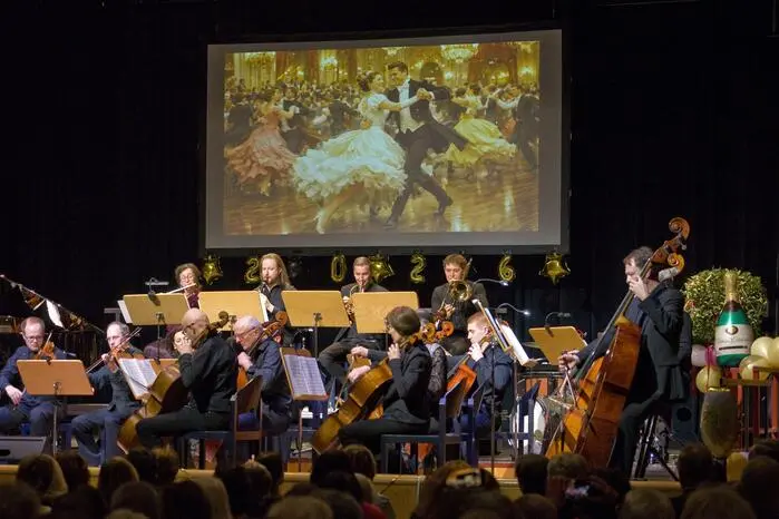Musikalisch zeigte sich die Polka alles andere als träge – spritzig, lebendig und zum Mittanzen einladend.
