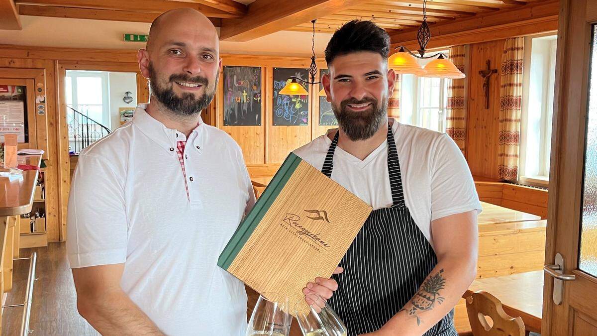 Andreas Hofer und Mario Segel sind die neuen Pächter des Roseggerhauses auf der Pretulalpe 