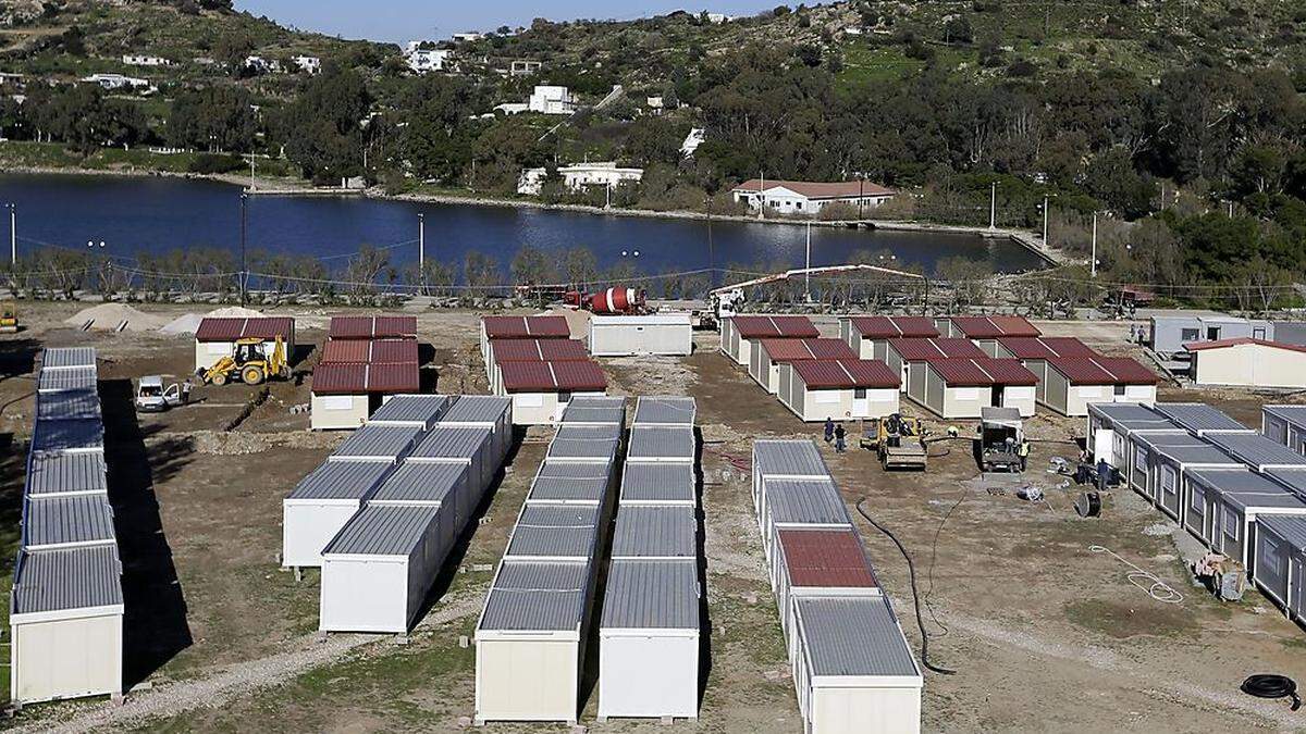 Die Geretteten wurden auf die Insel Leros gebracht. Dort gibt es ein Registrierzentrum.