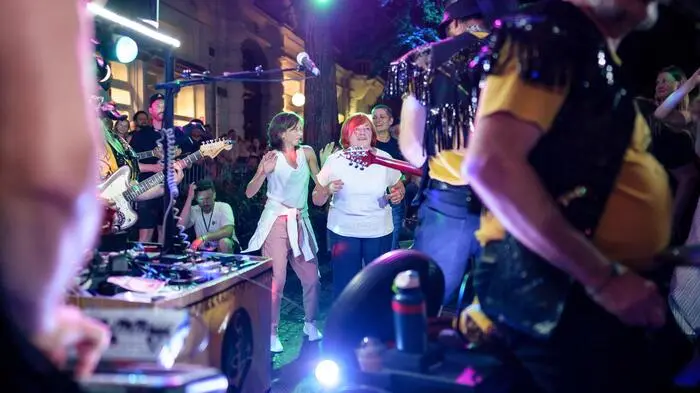 Kein leeres Versprechen: Open Dance bei La Strada in der Kaiserfeldgasse