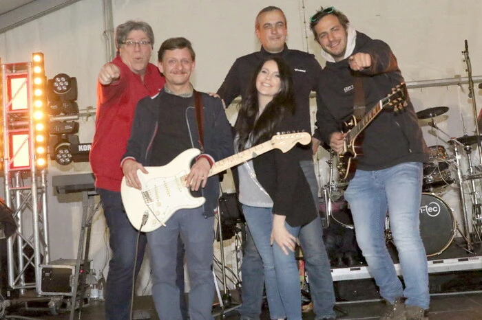 Mit den „Bengels reloaded“ (Lisa-Marie Zitter, Mike Drabosenig, Georg Gratzer, Gerry Pischelsberger, Freddy Zitter) geigte am Samstag auch eine außergewöhnliche Party-Band auf. 