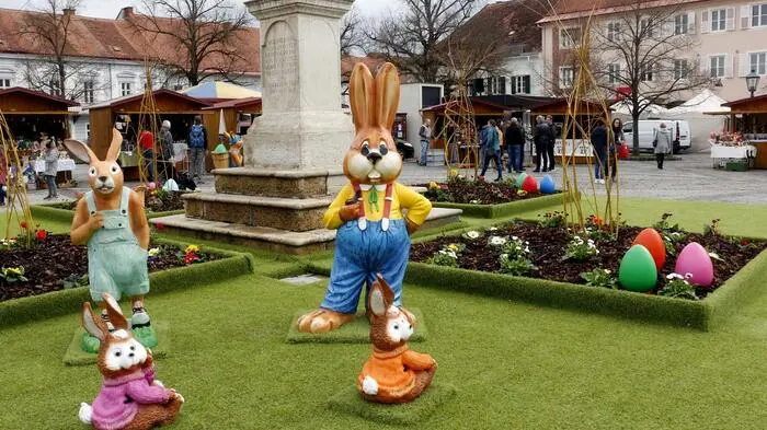 Auch der Osterhase kommt am Palmsonntag, 24. März, zu Besuch. 