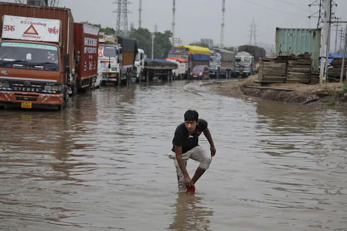 Auch Gurgaon nahe Neu Dehli kämpft mit den Wassermassen.