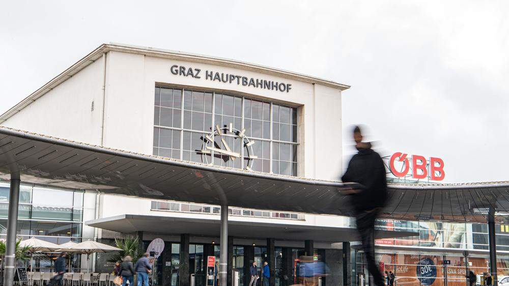 Der Hauptbahnhof Graz wurde am Freitagnachmittag großräumig evakuiert