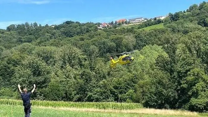 Für den Transport des Verletzten ins LKH Feldbach wurde ein Rettungshubschrauber angefordert