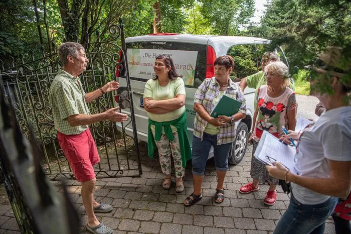 Im Garten von Gunter und Marietta Leitner am Rabenkogel in Grambach war die Jury bereits ...