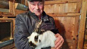 Didi Kern aus St. Ruprecht an der Raab züchtet seit fast 50 Jahren Kaninchen